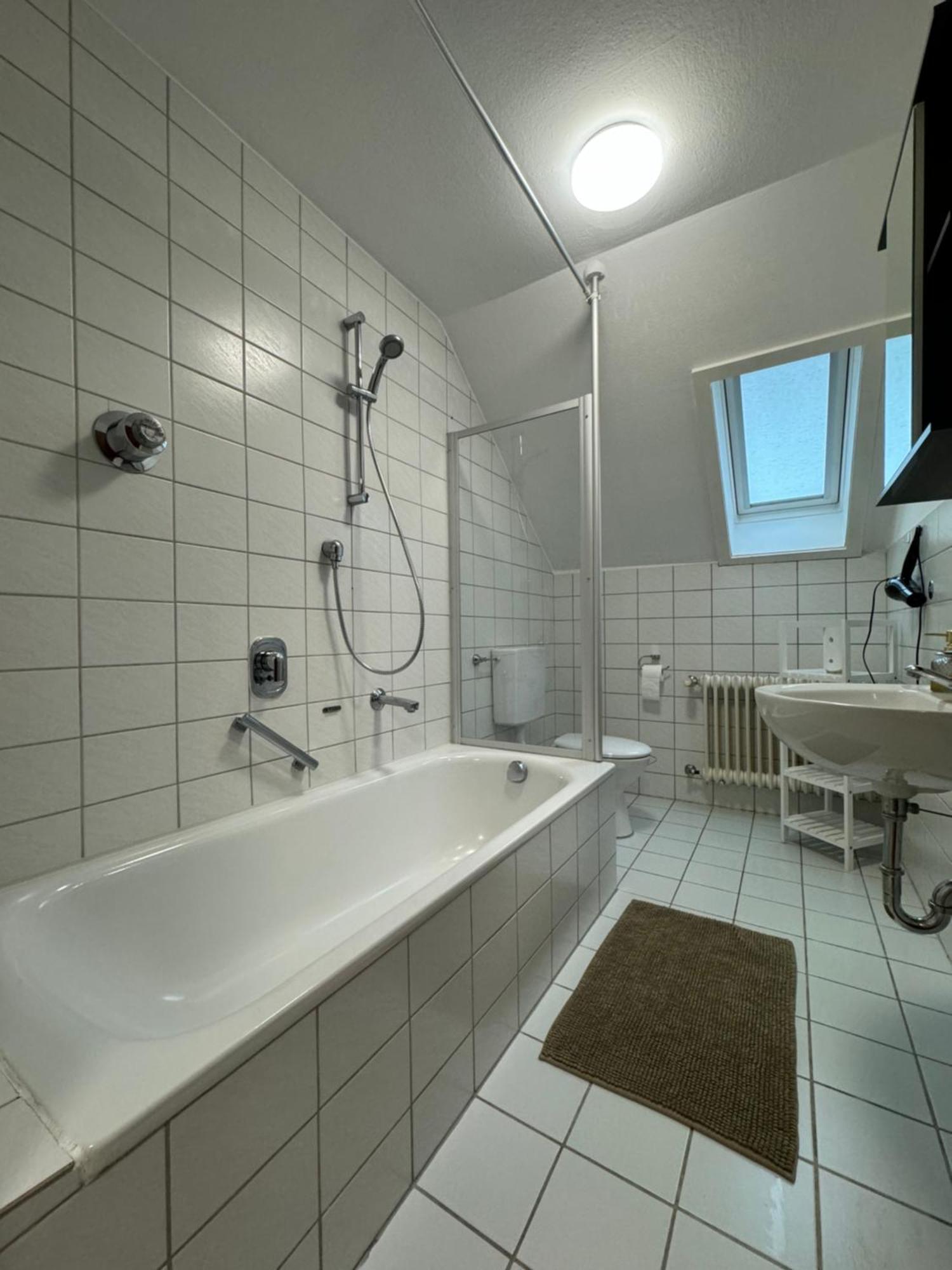 Fewo Boho 110 Qm Mit Bergblick 3 Min Bahnhof Apartment Laufen Bagian luar foto