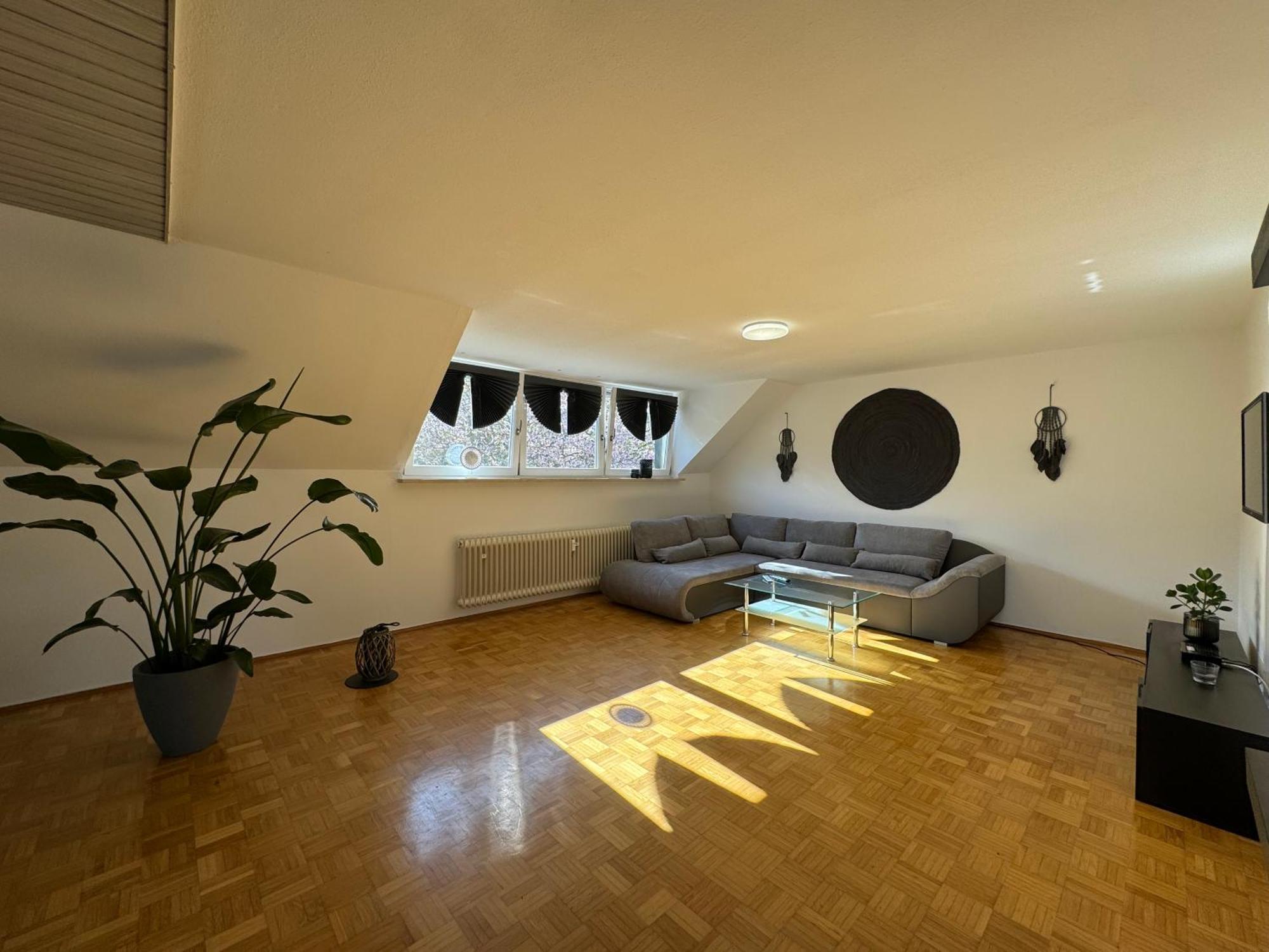 Fewo Boho 110 Qm Mit Bergblick 3 Min Bahnhof Apartment Laufen Bagian luar foto