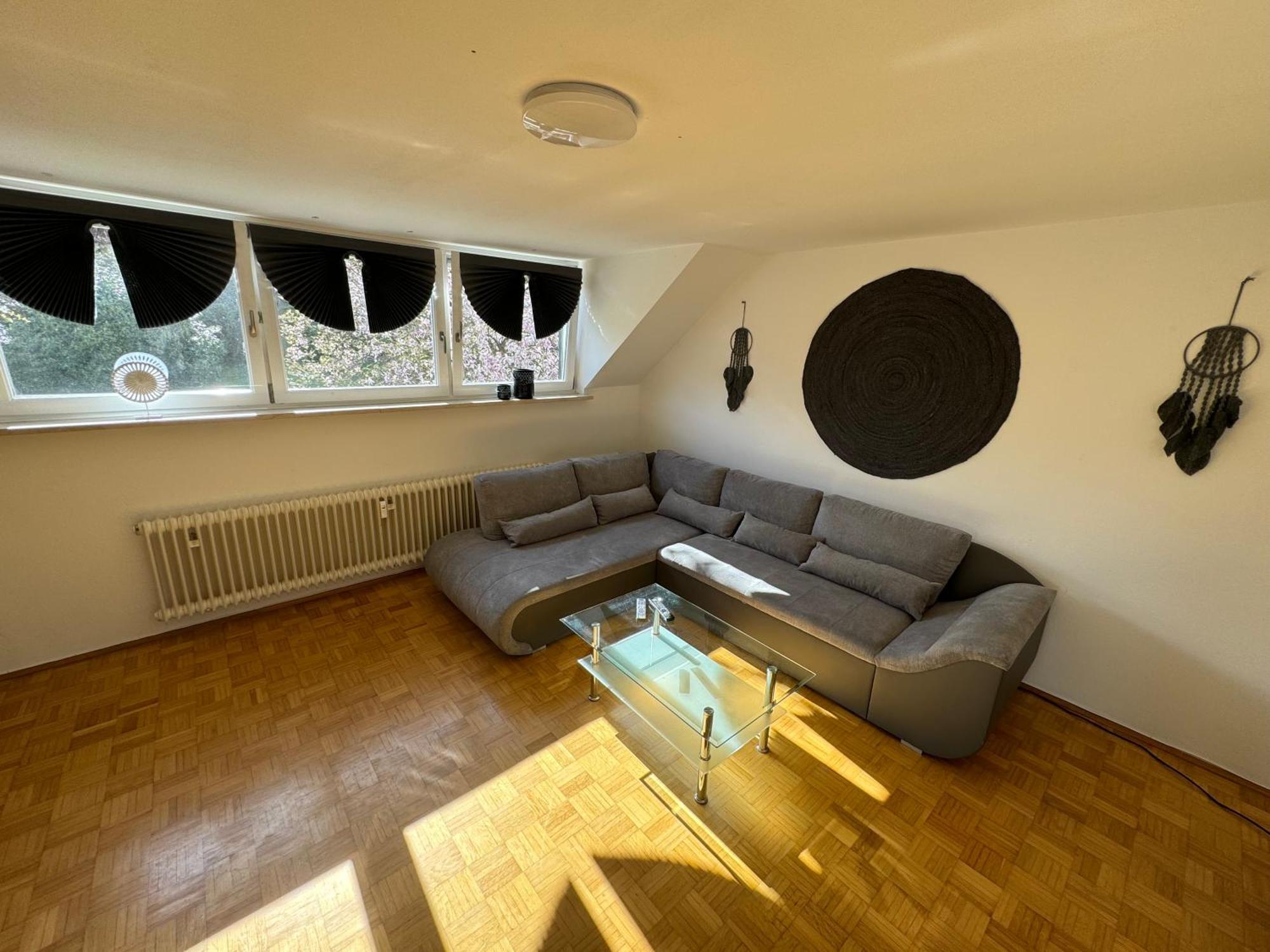 Fewo Boho 110 Qm Mit Bergblick 3 Min Bahnhof Apartment Laufen Bagian luar foto